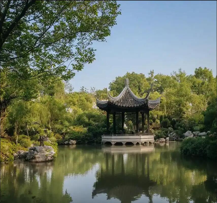 伊春情场餐饮有限公司